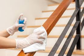 مواد تنظيف وتعقيم المنازل والشركات